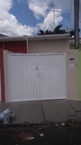 Locação de Casas / Padrão na cidade de Araraquara