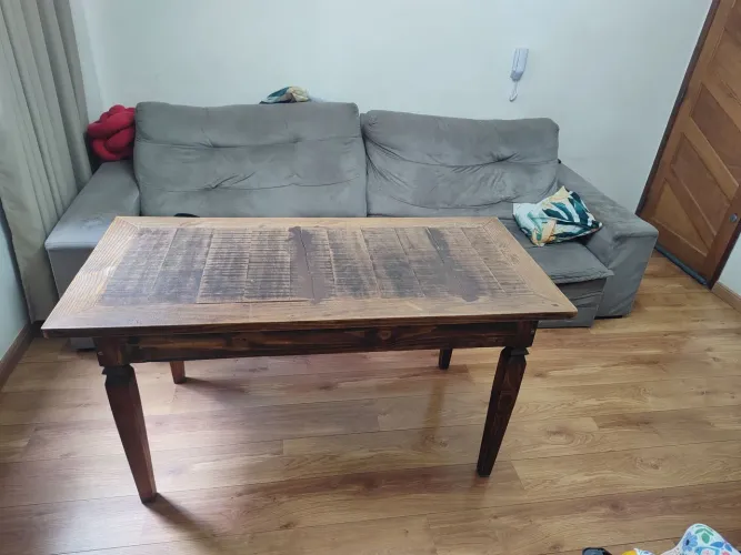 MESA DE MADEIRA