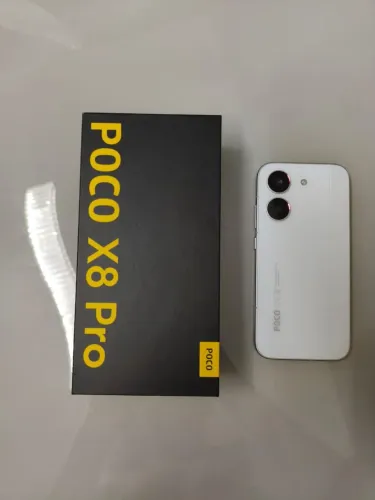 Poco X8 Pro 