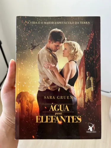 LIVRO - ÁGUA PARA ELEFANTES