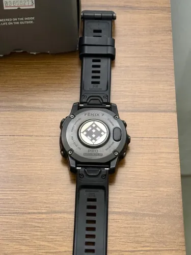 Garmin Fenix 7 Pro Sapphire Solar 47mm - Titânio - Lanterna (semi novo caixa aberta)