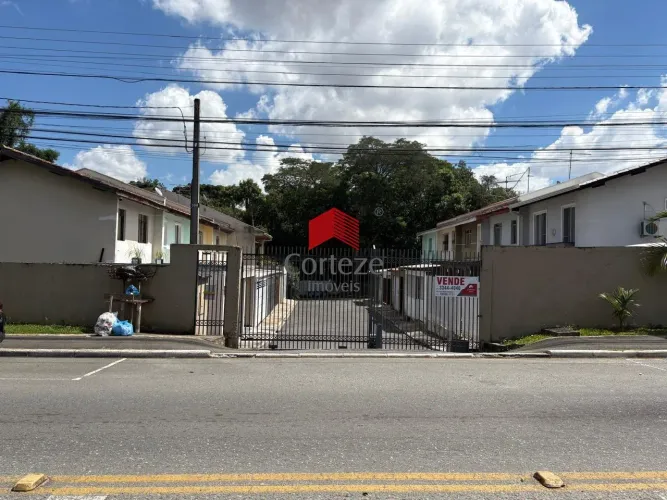 Sobrado em condomínio com 71,86m² 3 quartos, à venda, no bairro Xaxim em Curitiba