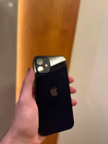 Apple iPhone 12 Preto - 128 GB