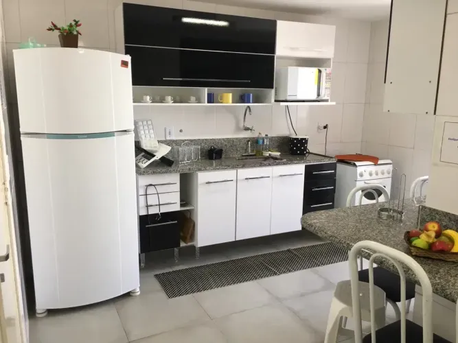 APARTAMENTO A VENDA NA PRAINHA EM ARRAIAL DO CABO-RJ.