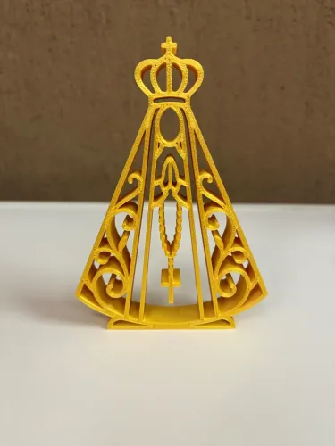 Escultura Vazada Amarelo Ouro Nossa Senhora Aparecida em Plástico 15cm