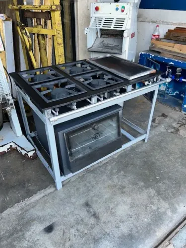 fogão ind. alta pressão - 4 bocas - chapa e forno