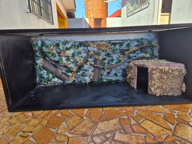 Terrário em MDF para répteis 120x50x50cm