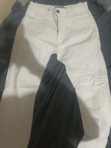 calça jeans clara, Nova. Nunca usada.
