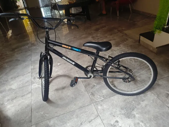 Bike aro 20 novinha BMX