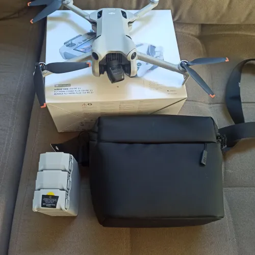 Dji Mini 4 Pro fly more Combo Plus SEM CONTROLE