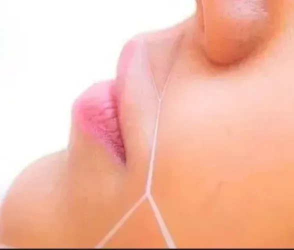 Tiro bigode na linha 
