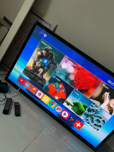 Tv 52 Samsung , não é smart mas vai com aparelho box