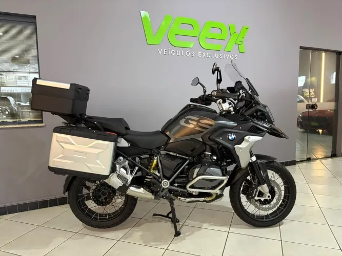 R 1250 GS R PREMIUM TRIPLE BLACK PRETA 2023/2024