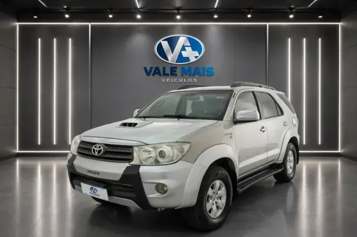 Toyota Hilux SW4 SRV D4-d 4X4 3.0 TDI Dies. AUT 2010