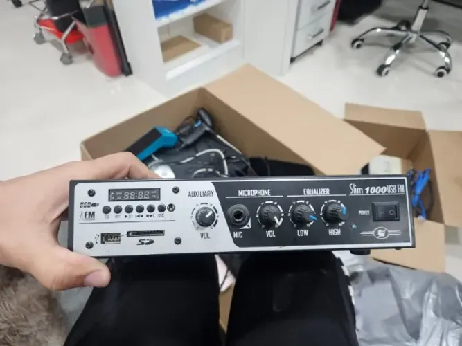 Amplificador Receiver Slim 1000 USB FM Com Entrada Microfone