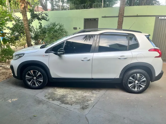 Peugeot 2008 Grife 1.6 Turbo Flex 16V 5P AUT 2021