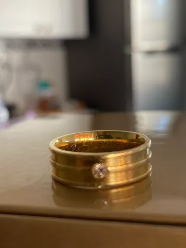 Aliança Luxuosa c Diamante 18k 