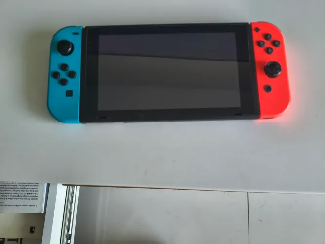 Nintendo Switch V1 Completo + Dock + Acessórios | Ótimo Estado