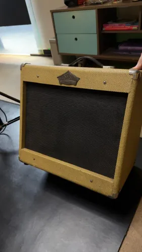 [CUSTOM SHOP] Amp Valvulado 50W RMS Handmade - Mod Fender Twin/Tweed - USADO