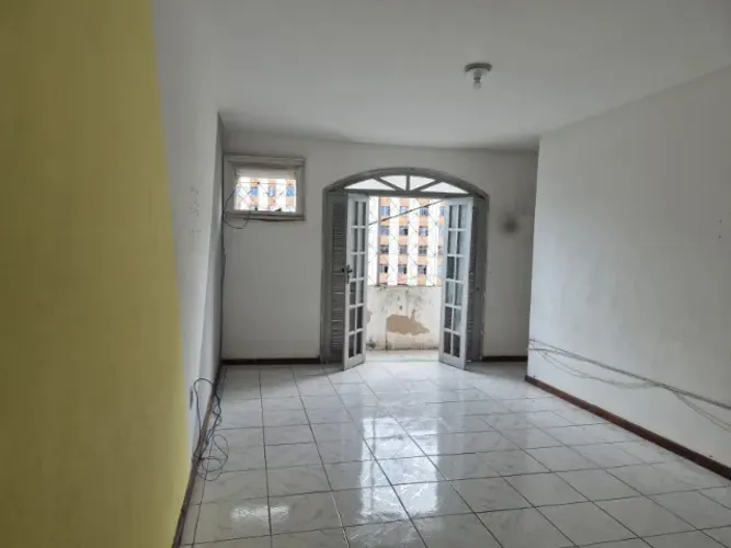 Linda casa em Nazaré, 2/4 75m² 2 Quartos