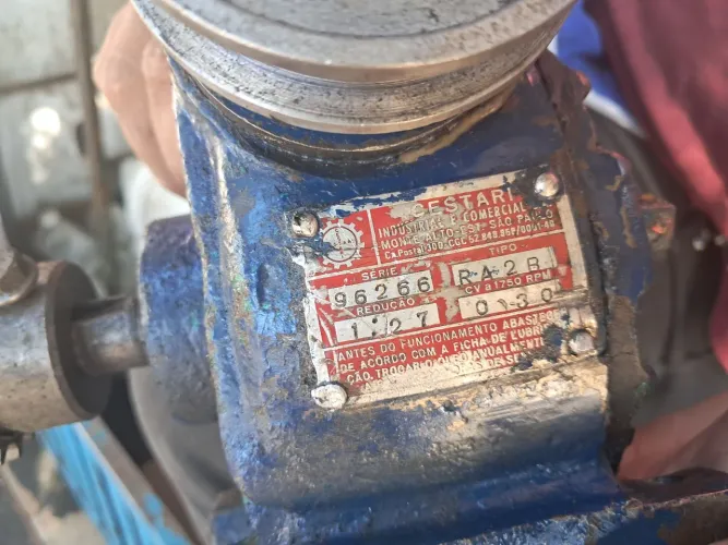 Redutor pra motor elétrico.