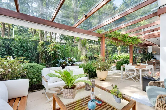 Casa em Condomínio Alto Padrão com 3 suítes á venda no Alto da Boa Vista, São Paulo - SP