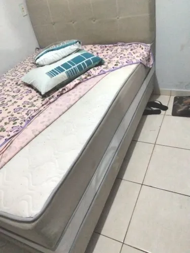 Vendo cama box casal ou troco por uma de solteiro king
