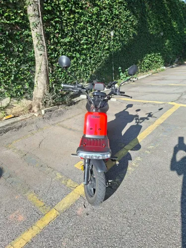 Scooter elétrica Bee U1