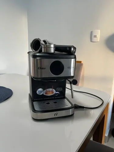 Vendo Cafeteira Expresso Oster Digital 