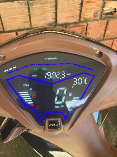 Moto nova apenas 5 meses de uso para assumir parcelas 