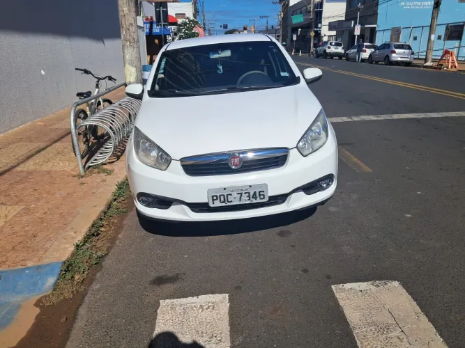 Fiat Grand Siena Attrac. 1.4 EVO F.flex 8V 2016