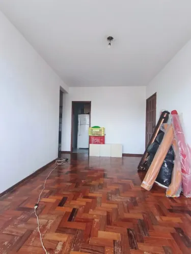 Apartamento 2/4 na Vila Laura