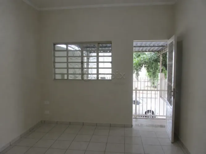 Casa à venda no bairro Vila Santa Maria em Americana/SP