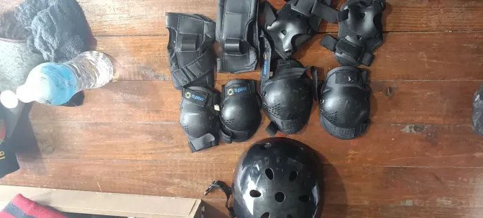 Equipamentos de proteção/skate, bicicleta, patins..
