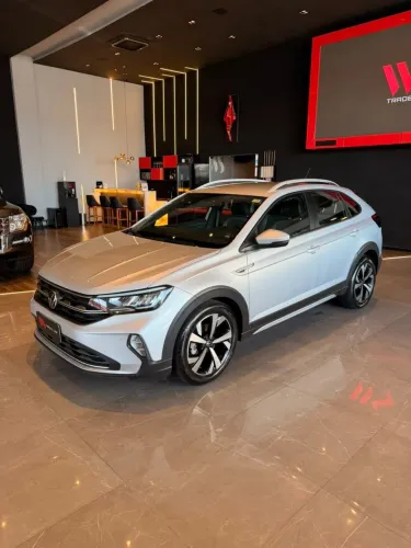 Volkswagen Nivus Highline 1.0 200 TSI Flex AUT 2021