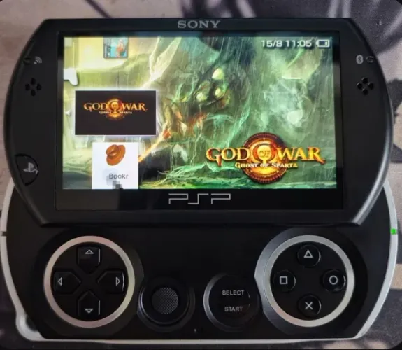 PSP GO