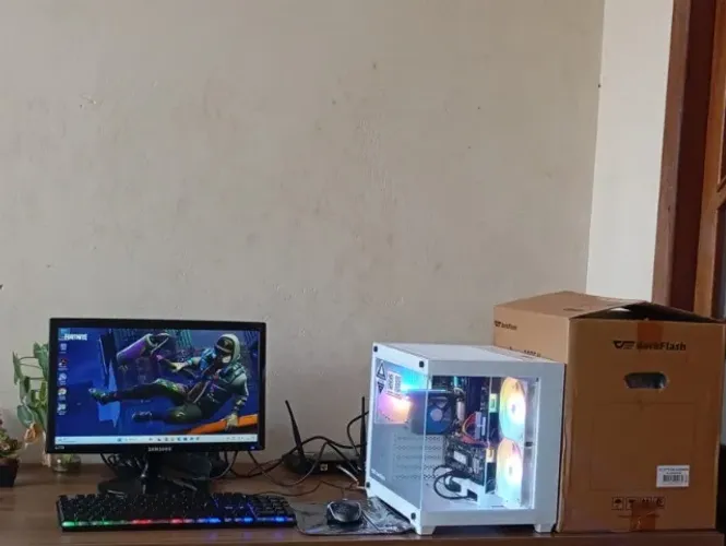 Pc Gamer Ryzen 5 3400g Rx Vega 11 + 16gb ram + Nvme 512gb C/ Monitor Completo