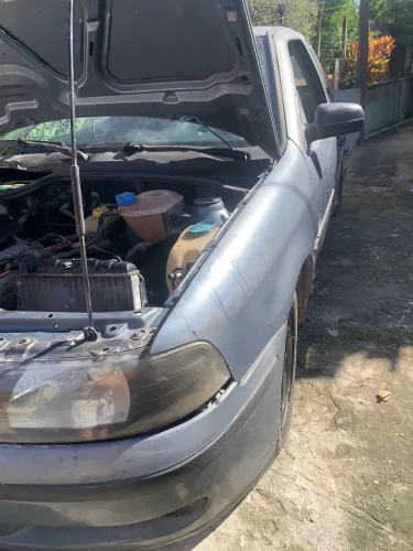 Volkswagen Gol Geração III Ouro 1.0 MI 16V Gasolina Mec. 2P 2000