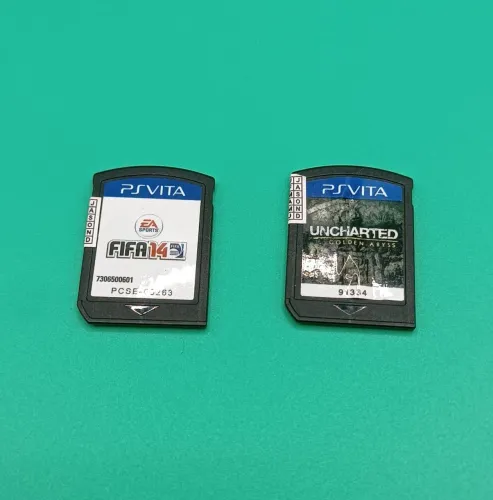PS Vita 2 jogos por $70,00