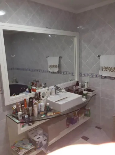 Bancada de vidro para banheiro 20mm / dimensões: 1,80m por 0,70