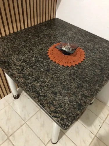 Mesa de mármore