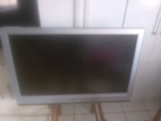 TV SONY BRRAVIA. verr descrição completa.