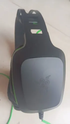 Headset electra razer V2 usado  detalhes no cabo