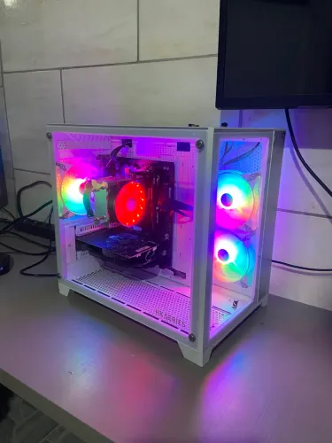 PC Ryzen 5 - Memória RAM 8 GB / Placa de vídeo 4 GB