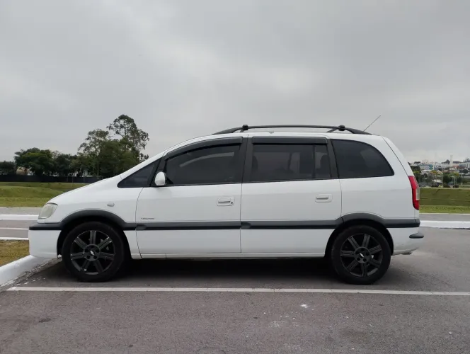 Chevrolet Zafira Elegance 2.0 MPFI Flexpower 8V 5P 2009