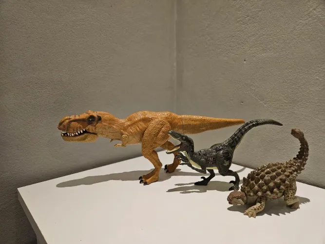 Lote Jurassic World Hasbro 2016 - T-Rex + Velociraptor + Ankylossauro | Originais