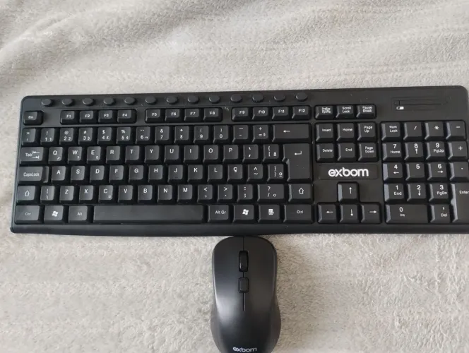 Teclado com mouse novo