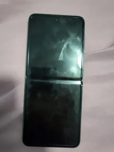Samsung Z flip 3 (com detalhe)