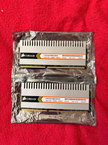 kit memórias CORSAIR XMS3 DDR3 1600MHz 4GB (2x 2GB)