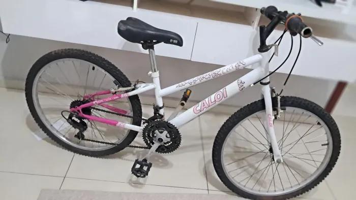 Bicicleta infantil Aro 24 só pegar e andar. *